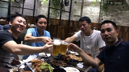 Gathering beer occasions Vietnam
